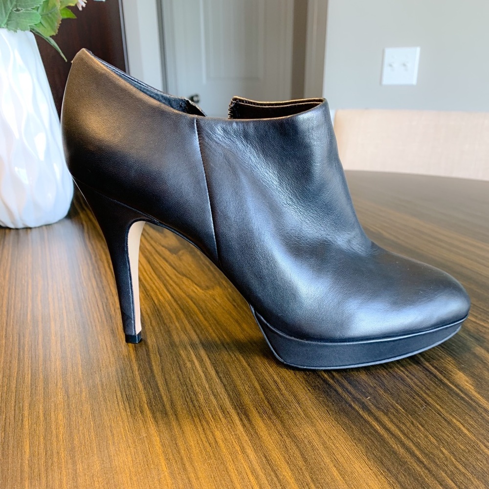 Vince Camuto Elvin Ankle Bootie